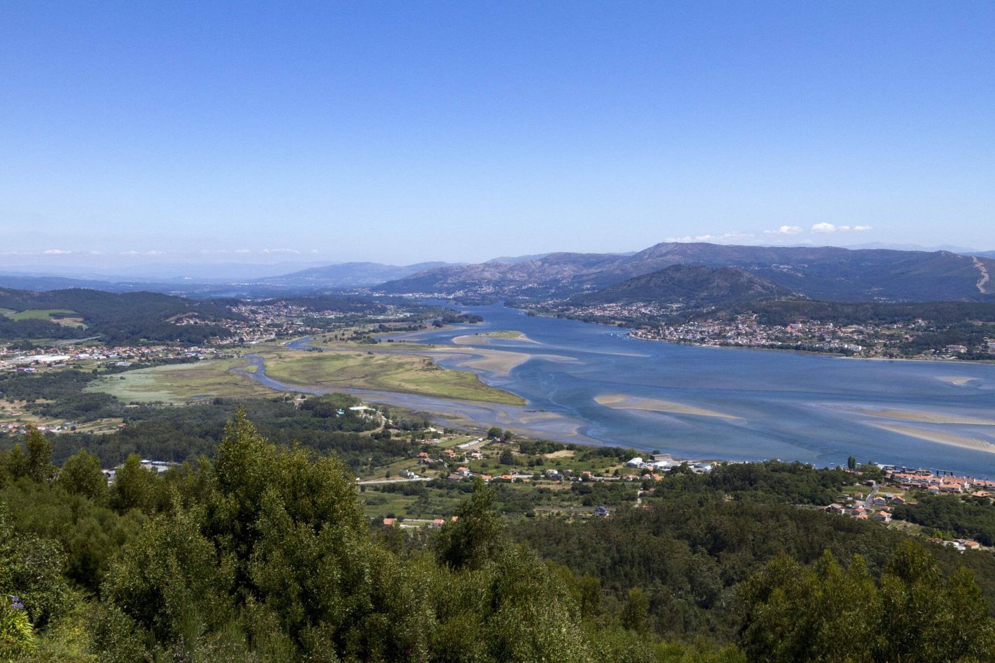 Storvandre: Santa Trega