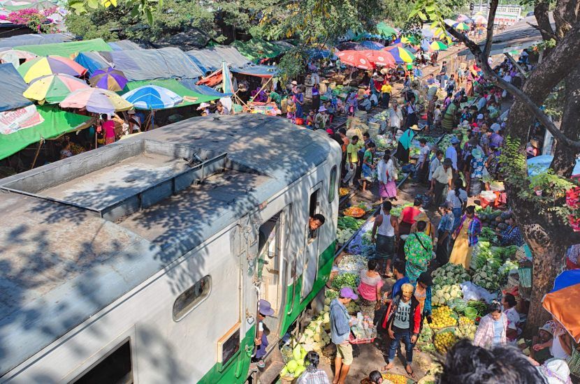 wholesale market in Yangon