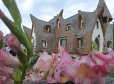 Castelul de Lut Valea Zanelor