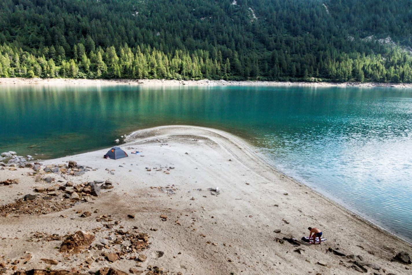 Storvandre: Ritom Lake