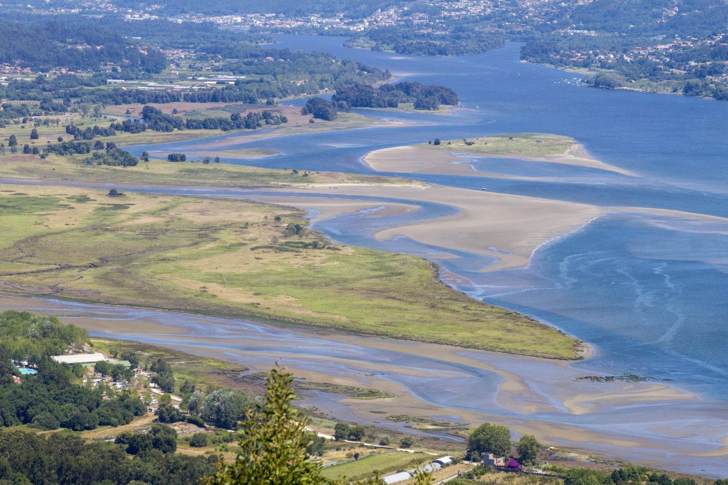 Storvandre: Santa Trega