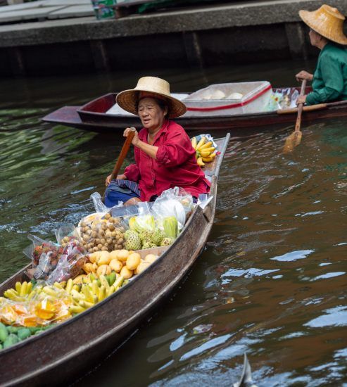 Damnoen Saduak Floating Market