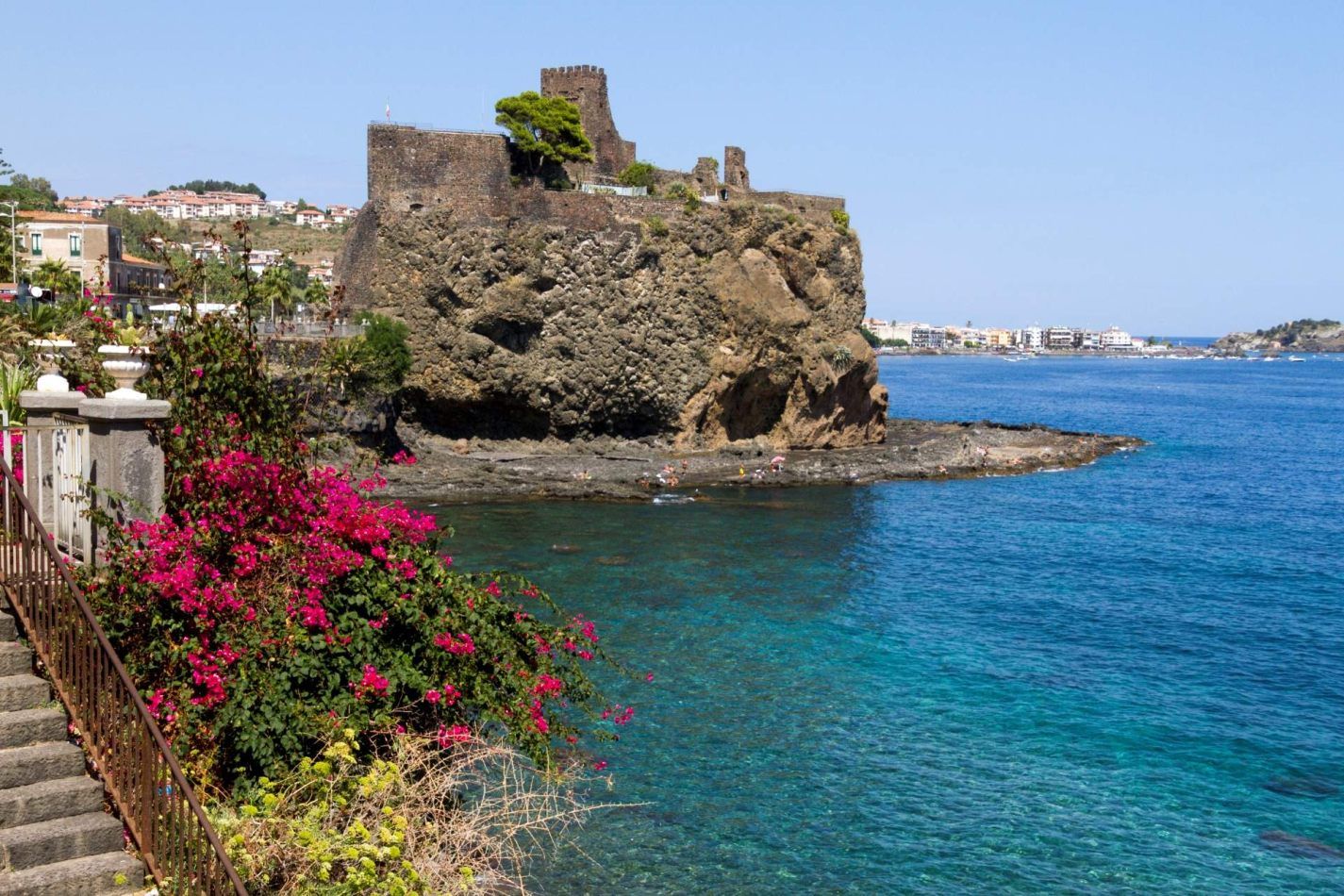 Storvandre: Aci Trezza