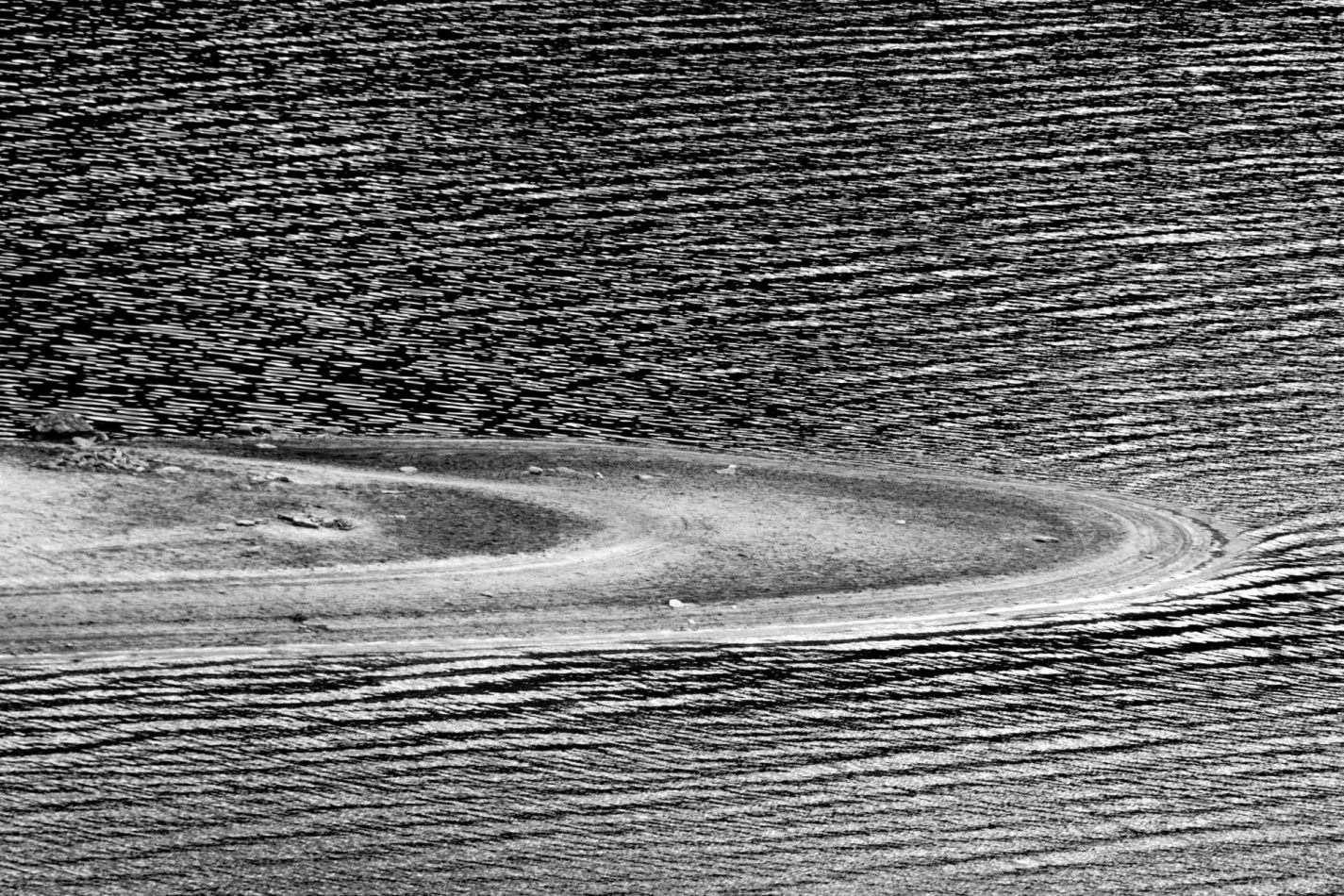 Storvandre: Ritom Lake