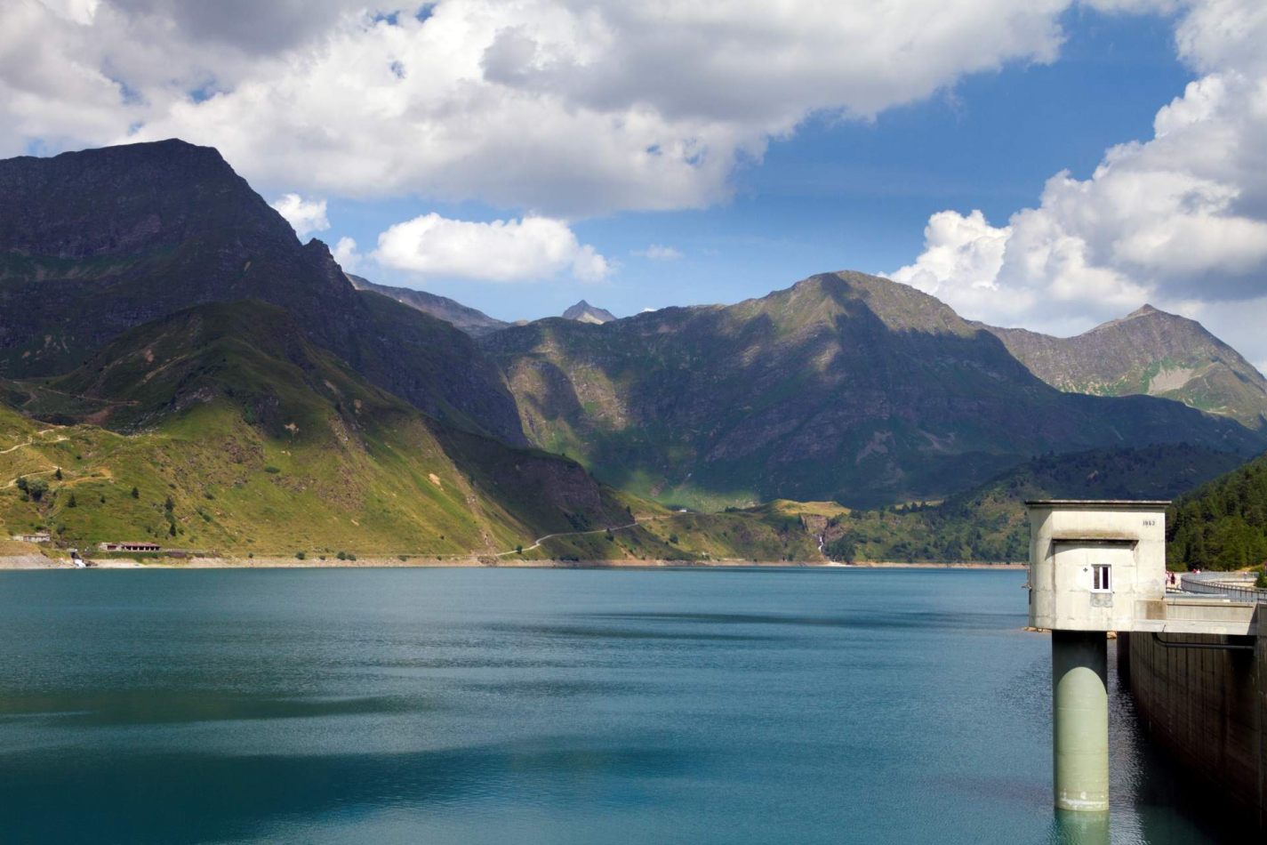 Storvandre: Ritom Lake