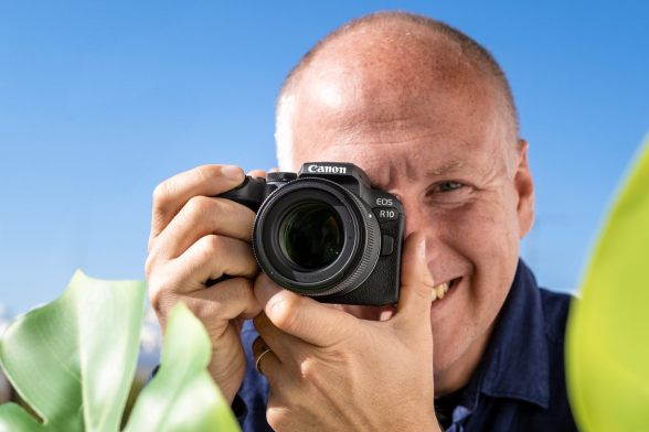 Canon R10 The Best Budget Mirrorless Camera in 2025