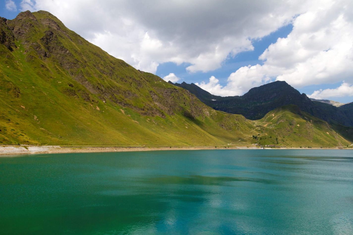 Storvandre: Ritom Lake