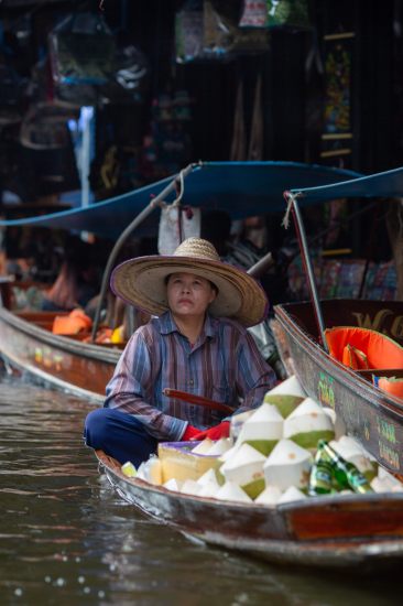 Damnoen Saduak Floating Market