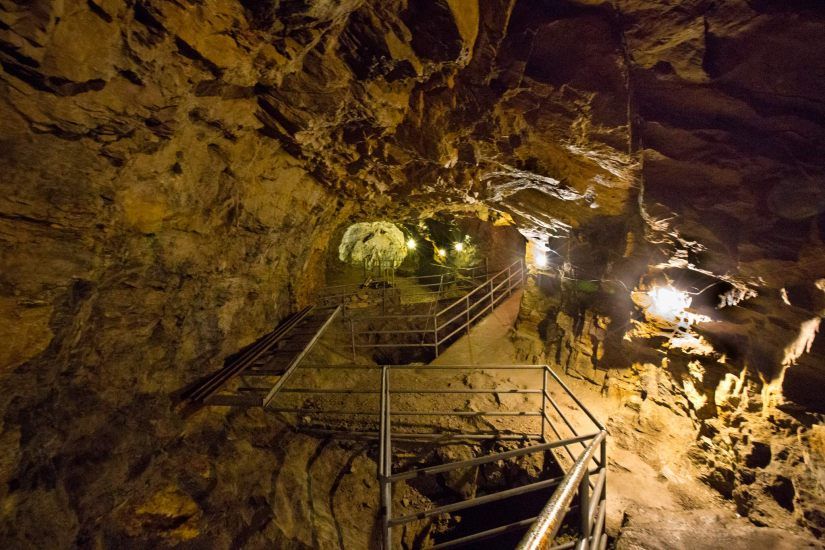 Włodarz - podziemne miasto