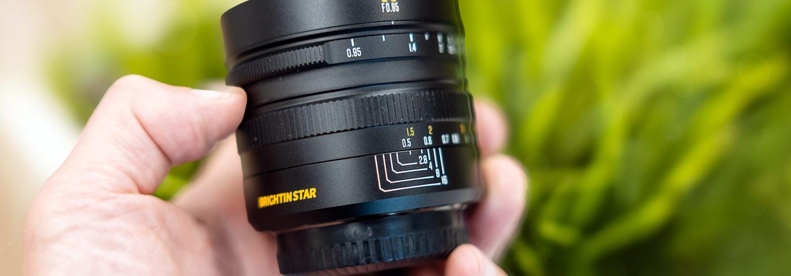 Brightin Star 50mm F0 95 APS C   � The Best Budget Low Light Lens