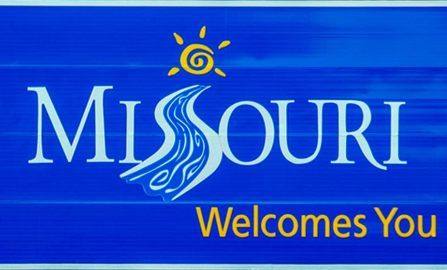 Des Moines  IA to St  Louis  MO