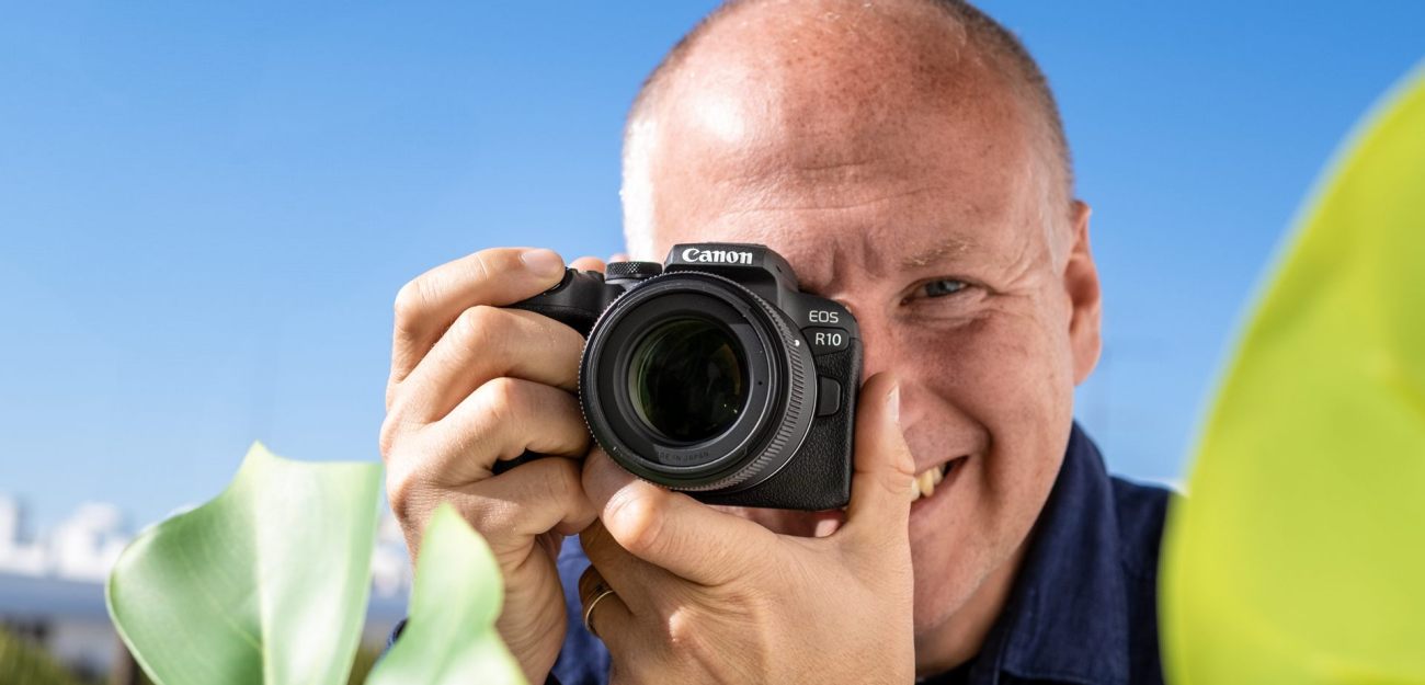 Canon R10 The Best Budget Mirrorless Camera in 2025