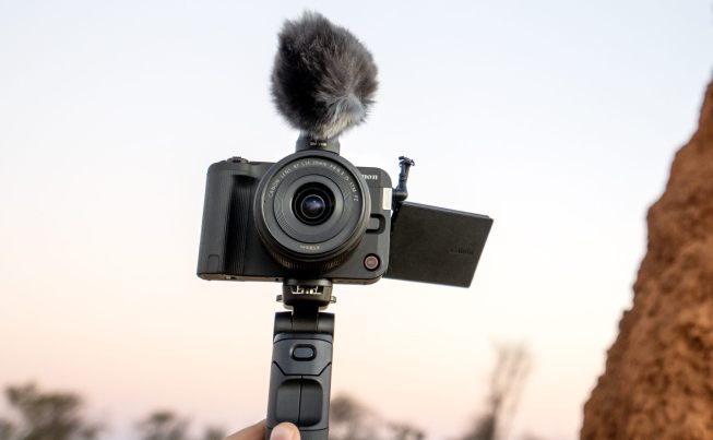 Canon R50V Content Creator Kit   � Is This the BEST Budget YouTube Camera in 2025