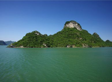 Ha Long Bay